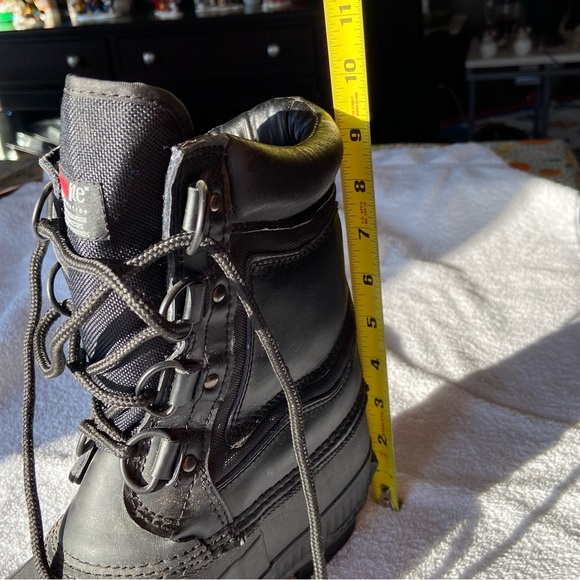 Women’s size 6 winter boots - Picture 7 of 7